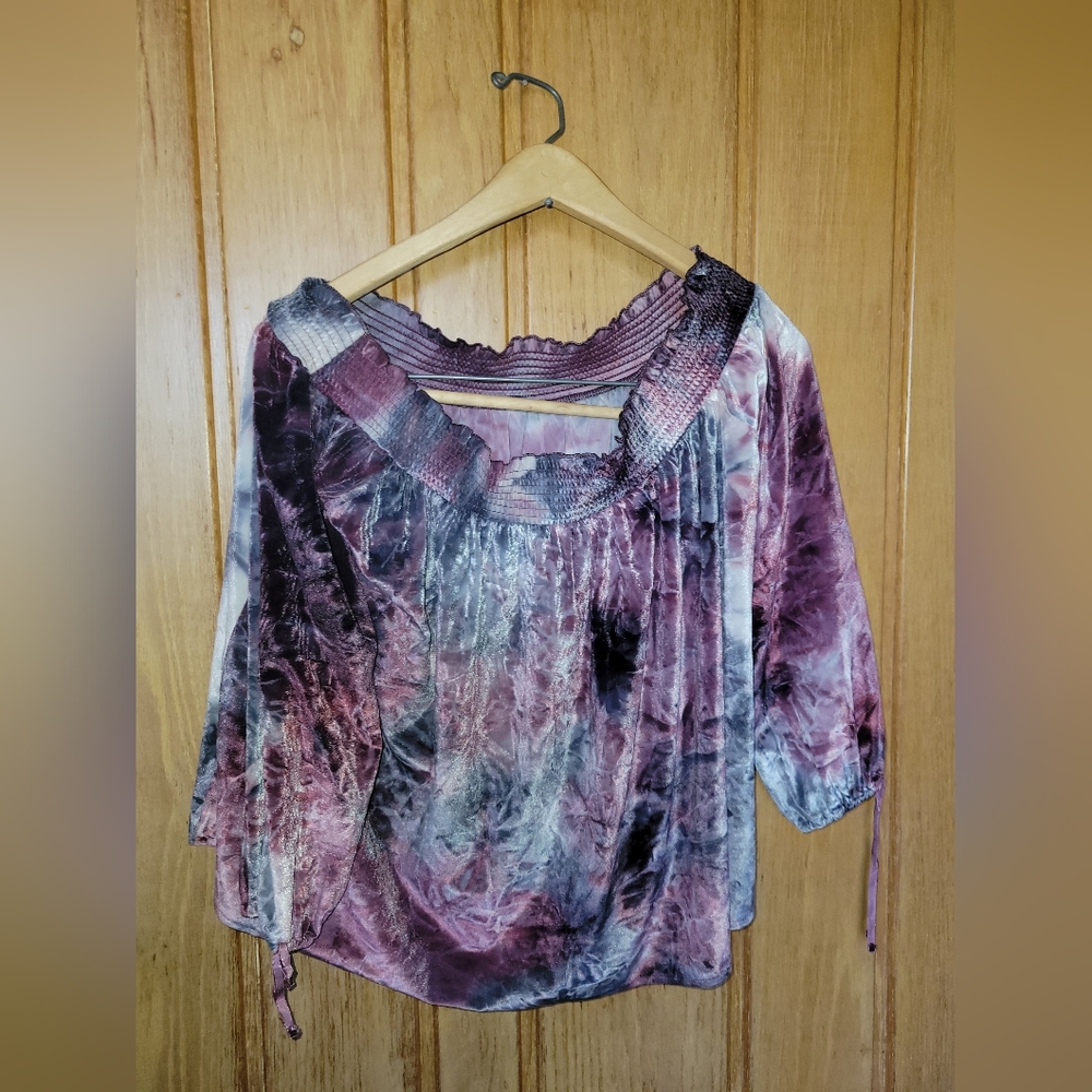✨️⚡️American eagle velour tie dye shirt brand new💫 perfect Xmas gift. Ta